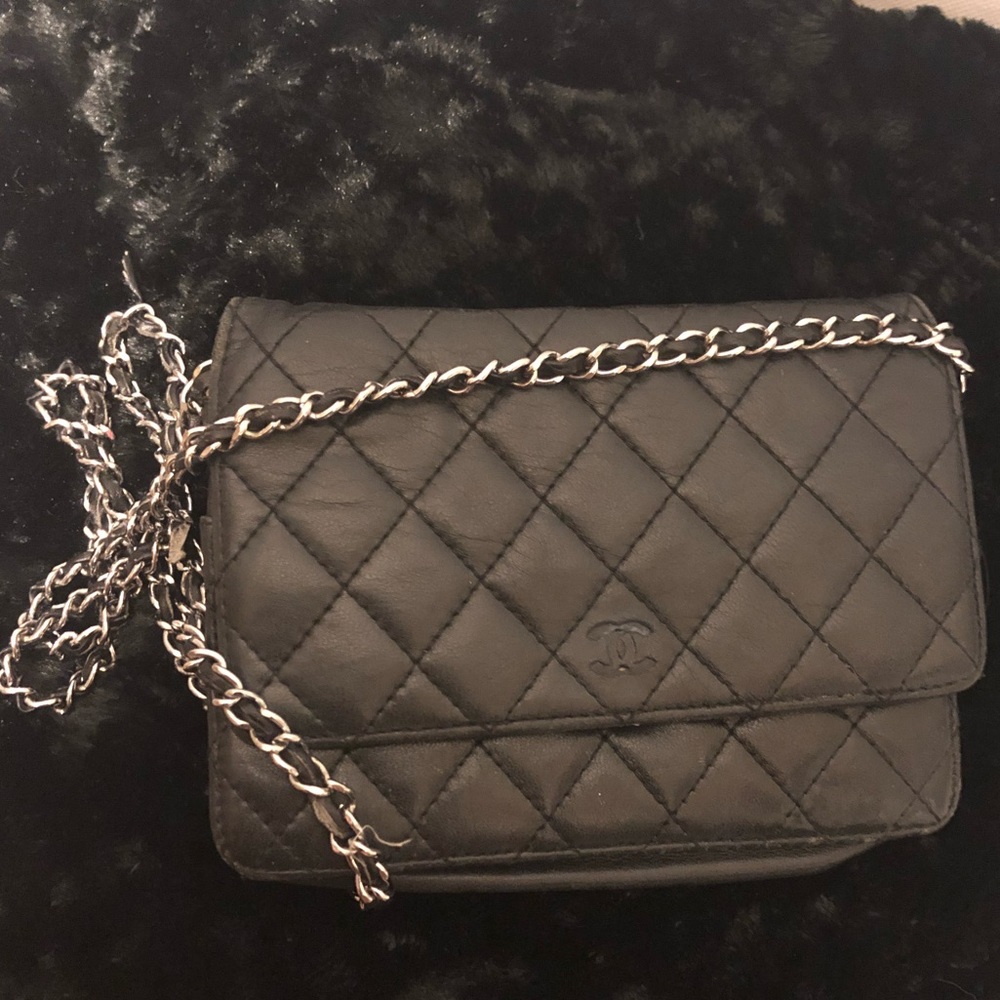 Cute black crossbody